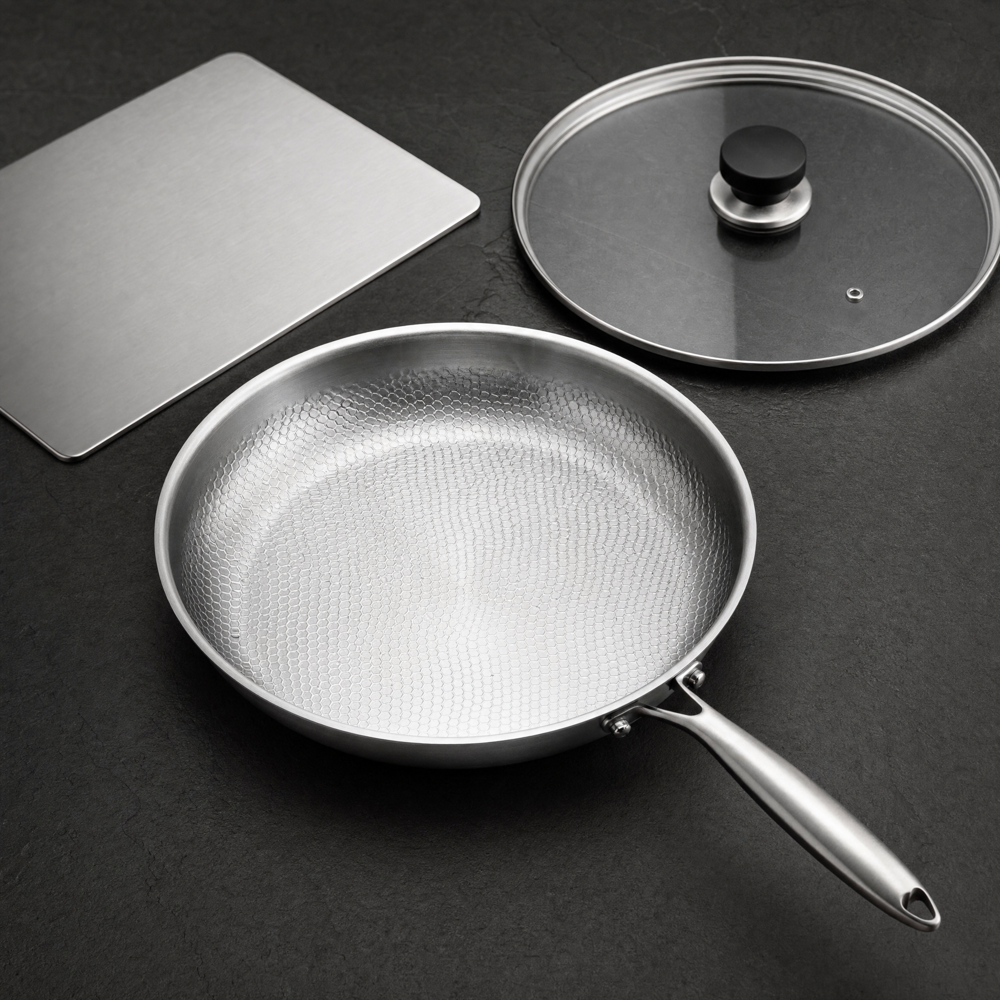 The pan, the lid and the prep board together
